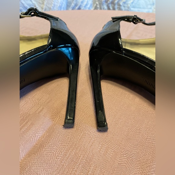 NINE WEST black patent heels in EUC size 7.5 - Picture 4 of 8